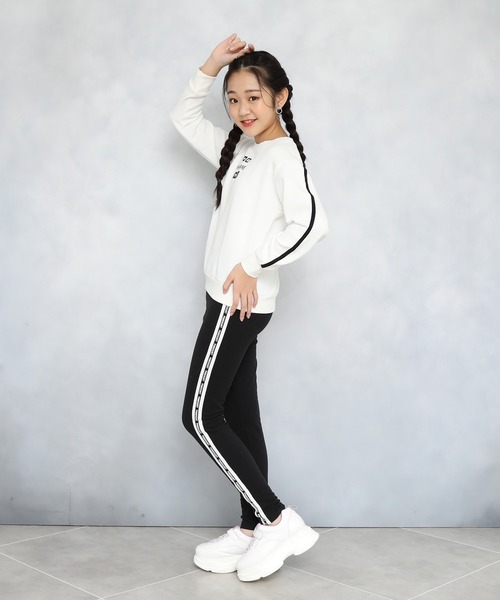 PINKHUNT（ピンクハント）の「PINKHUNT ピンクハント パイピング トレーナー 8418K（スウェット・キッズ・チャコールグレー/ホワイト/スカイブルー系1・140cm/150cm/130cm/160cm/120cm）」の11枚目の写真