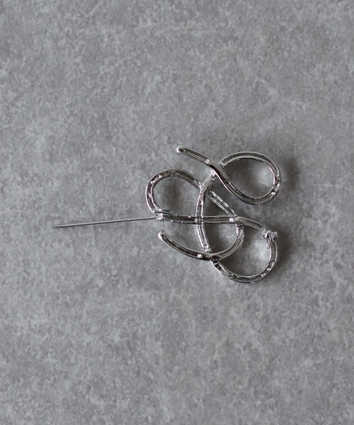 BLUEEAST（ブルーイースト）の「ニュアンスウェーブブローチ（ブローチ/コサージュ・レディース・ゴールド/シルバー・FREE）」の11枚目の写真