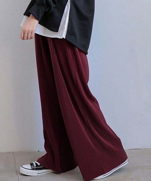 Miniministore(ミニミニストア)の「アコーディオンプリーツルーズワイドパンツ(スラックス・レディース・ワインレッド/ブラウン/テラコッタ/パープル/ピンク/ラベンダー/ブラック/アイボリー/ダークグレー/モカ/グリーン/キャメル・フリー)」の12枚目の写真