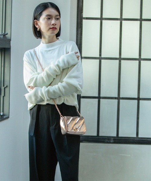 OPAQUE.CLIP（オペークドットクリップ）の「◆キルティングミニショルダーバッグ（ショルダーバッグ・レディース・ピンクゴールド/ブラック/シルバー・00）」の5枚目の写真