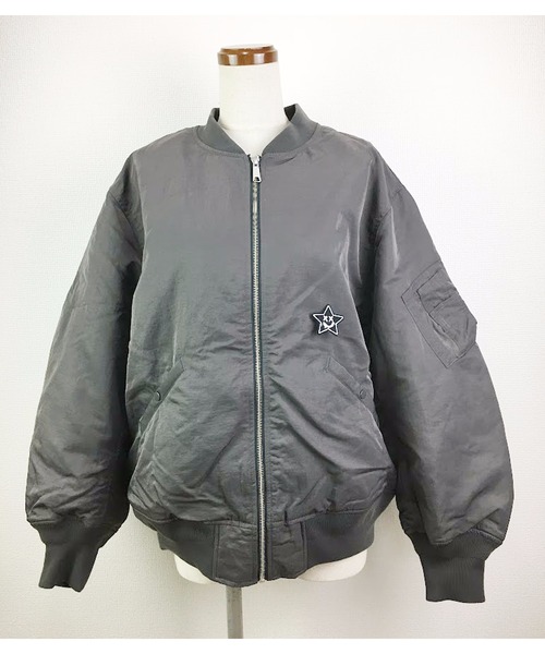 WORLD WIDE LOVE!（ワールドワイドラブ）の「ナイロンツイルＭA1ブルゾン（MA-1・レディース・カーキ/ブラック/グレー・1）」の3枚目の写真