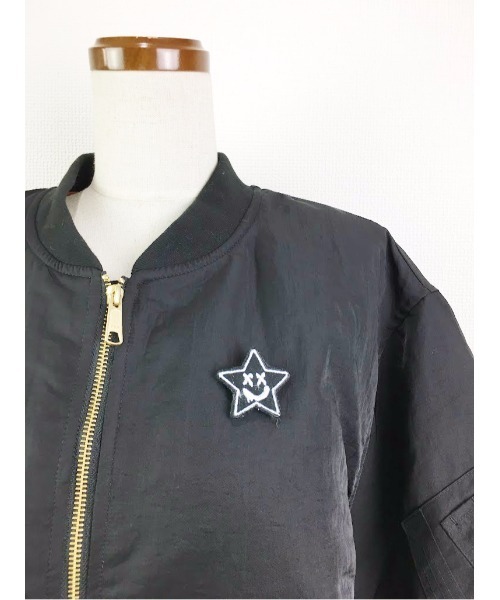 WORLD WIDE LOVE!（ワールドワイドラブ）の「ナイロンツイルＭA1ブルゾン（MA-1・レディース・カーキ/ブラック/グレー・1）」の8枚目の写真