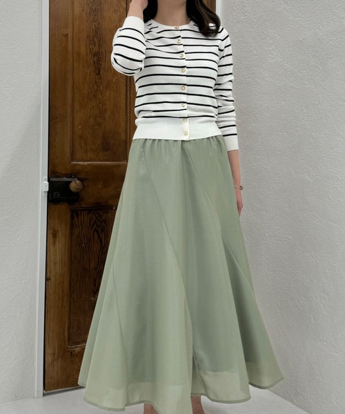 MISCH MASCH（ミッシュマッシュ）の「■2024春夏新作■ベーシックビジューカーデ/MM418406（カーディガン/ボレロ・レディース・ホワイト/ホワイト系その他/ブルー/ピンク/イエロー/ブラック・S/M）」の13枚目の写真
