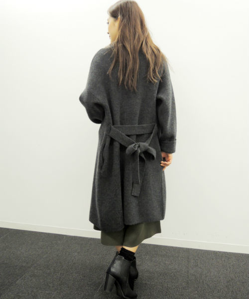 N.（N. Natural Beauty Basic）（エヌエヌナチュラルビューティーベーシック）の「【 with  12月号掲載】ガウンニットコート（その他アウター・レディース・グレー/チャコールグレー/ベージュ・MEDIUM）」の16枚目の写真