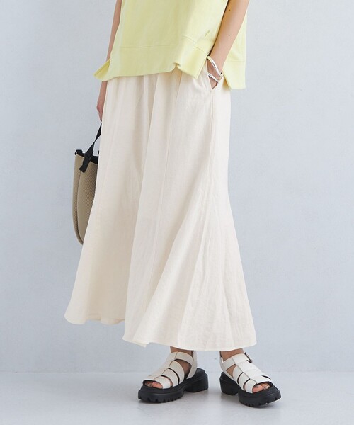 green label relaxing（グリーンレーベルリラクシング）の「［size SHORT/TALLあり］BREEZE LINEN ブリーズリネン マーメイド スカート（スカート・レディース・ホワイト/モカ/その他4/ブラック/ケリー・FREE/SHORT/TALL）」の2枚目の写真