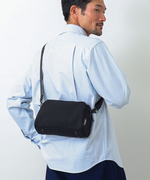 Un coeur（アンクール）の「【Un coeur/アンクール】K903062 ミニマルアシメショルダー.（ショルダーバッグ・メンズ・ネイビー/ブラック・FREE）」の2枚目の写真