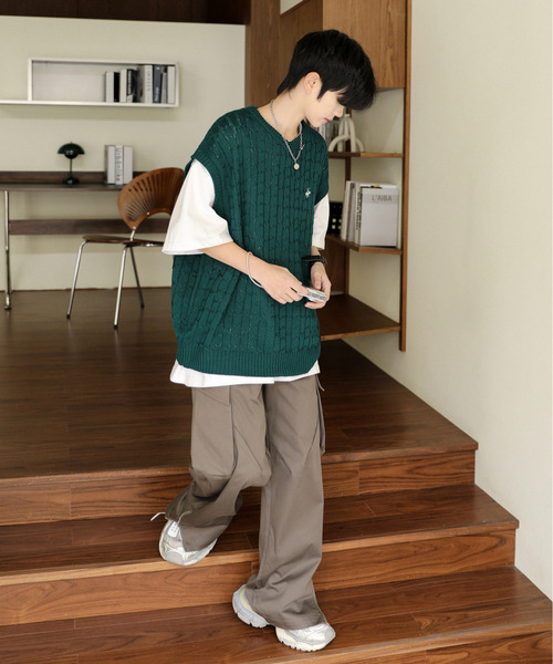 【セール】【neos】BEVERLY HILLS POLO CLUB ビバリーヒルズ ポロクラブ ルーズシルエット ワンポイント ロゴ刺繍 ケーブル ニット ベスト（ベスト）｜BEVERLY HILLS POLO CLUB（ビバリーヒルズポロクラブ）