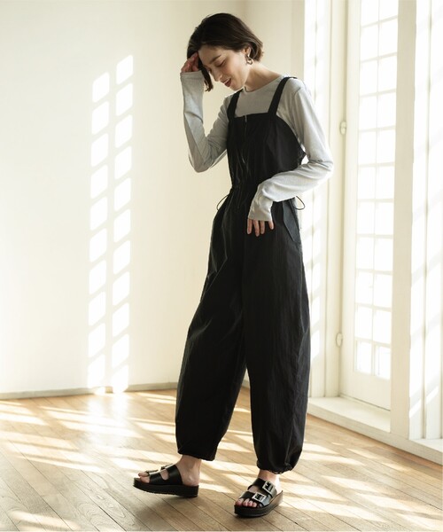 OPAQUE.CLIP（オペークドットクリップ）の「◆ビジューバックルダブルベルトサンダル（サンダル・レディース・オフホワイト/ブラック/ゴールド・02/03）」の17枚目の写真