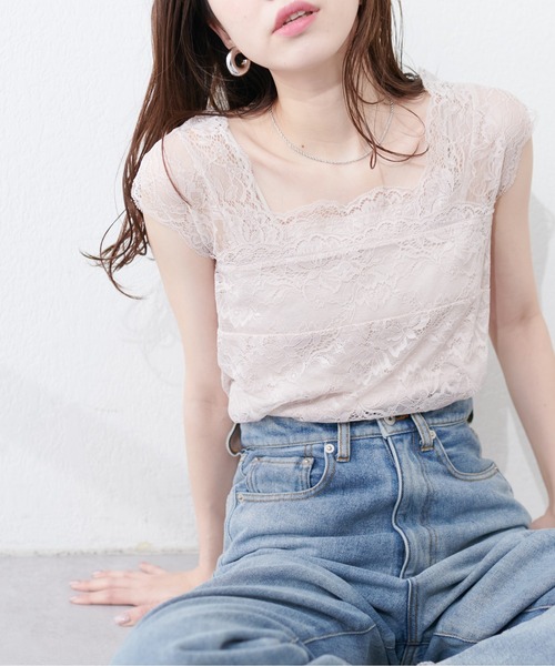 natural couture（ナチュラルクチュール）の「前後2WAY総レースインナー（タンクトップ・レディース・ピンクベージュ/グレイッシュベージュ/ブラック/オフホワイト・FREE）」の4枚目の写真