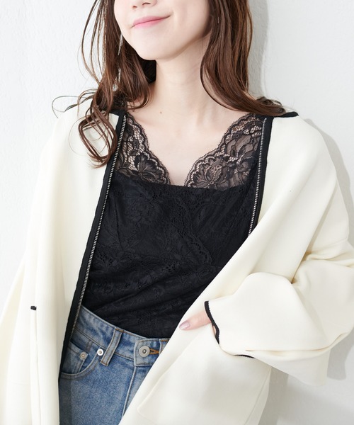 natural couture（ナチュラルクチュール）の「前後2WAY総レースインナー（タンクトップ・レディース・ピンクベージュ/グレイッシュベージュ/ブラック/オフホワイト・FREE）」の2枚目の写真