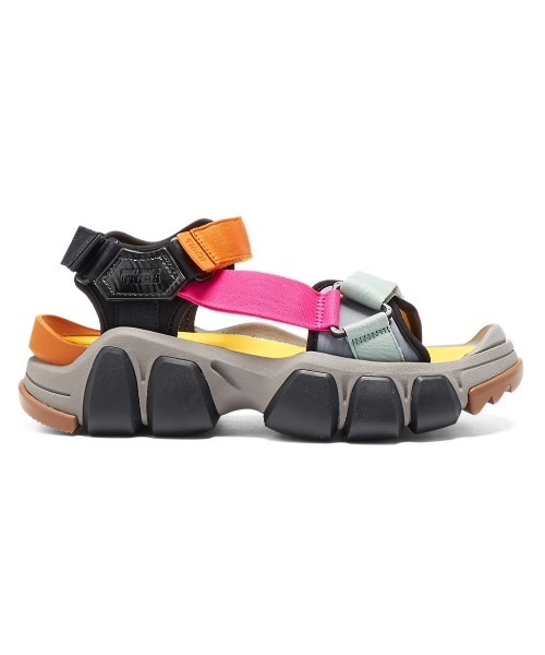 ONITSUKA TIGER YELLOW COLLECTION（オニツカタイガーイエローコレクション）の「【ONITSUKA TIGER YELLOW COLLECTION】DENTIGRE BELTED / デンティグレ ベルテッド（サンダル・レディース・ブラック/グレー系その他/グレー系その他2/ベージュ系その他・22/23/24/25/26/27/28/29）」の18枚目の写真