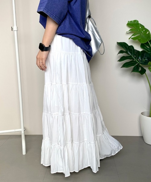 CRB（シーアールビー）の「マキシティアードロングスカート（スカート・レディース・ベージュ/オフホワイト/ブラック・F）」の11枚目の写真