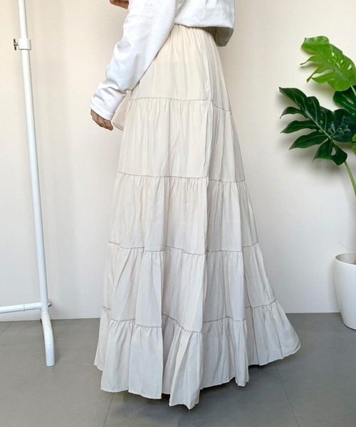 CRB（シーアールビー）の「マキシティアードロングスカート（スカート・レディース・ベージュ/オフホワイト/ブラック・F）」の17枚目の写真