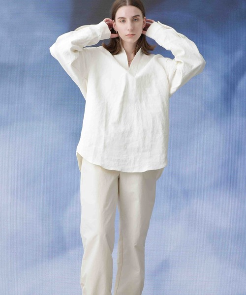 Apo(s)ture（アポスチャー）の「ARIA-006/撥水ナイロンドロストストレートパンツ（その他パンツ・レディース・ベージュ/グレー/ブラック/アイボリー・XS/S/M/L/XL）」の14枚目の写真