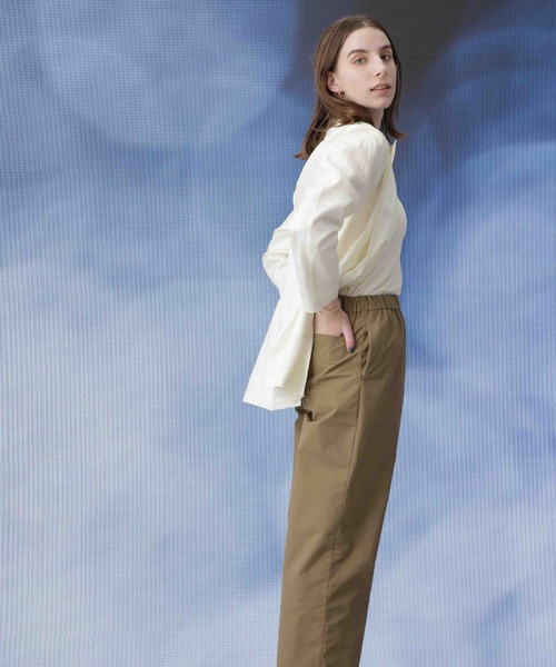 Apo(s)ture（アポスチャー）の「ARIA-006/撥水ナイロンドロストストレートパンツ（その他パンツ・レディース・ベージュ/グレー/ブラック/アイボリー・XS/S/M/L/XL）」の21枚目の写真
