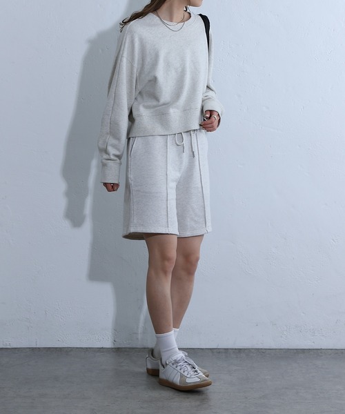 COLONY 2139（コロニートゥーワンスリーナイン）の「WEB・一部店舗限定 / センターシームスウェットショーツ（スウェットパンツ・レディース・グレー/アイボリー・FREE）」の17枚目の写真