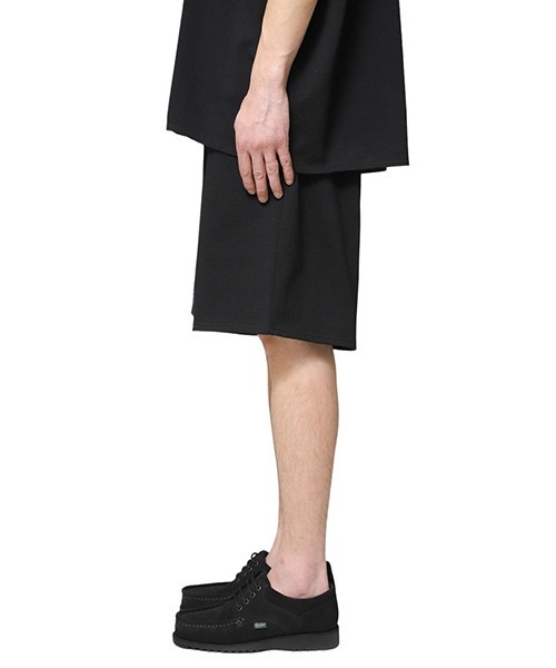 marka（マーカ）の「marka / マーカ：EASY SHORTS - 20//1 RECYCLE SUVIN ORGANIAC COTTON KNIT -：M24A-18PT01B[COR]（その他パンツ・メンズ・ブラック・1(S)/2(M)）」の4枚目の写真