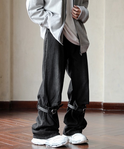 FVLMEN（フルメン）の「【FVLMEN】vintage wash belt design wide denim/ビンテージウォッシュ ベルト デザイン ワイド デニム（デニムパンツ・メンズ・ブルー/ブラック・LARGE/MEDIUM/X-LARGE）」の10枚目の写真