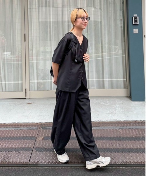 feepur（フェピュール）の「ノーカラーハーフジャケット（ノーカラージャケット・レディース・ブラック/ベージュ/グレー・MEDIUM）」の6枚目の写真