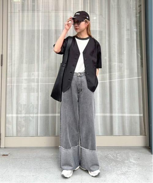 feepur（フェピュール）の「ノーカラーハーフジャケット（ノーカラージャケット・レディース・ブラック/ベージュ/グレー・MEDIUM）」の8枚目の写真