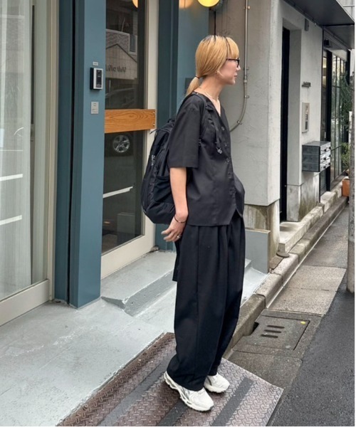 feepur（フェピュール）の「ノーカラーハーフジャケット（ノーカラージャケット・レディース・ブラック/ベージュ/グレー・MEDIUM）」の11枚目の写真