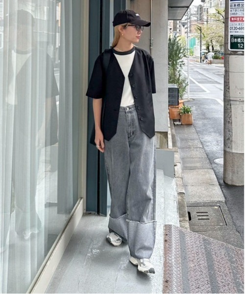 feepur（フェピュール）の「ノーカラーハーフジャケット（ノーカラージャケット・レディース・ブラック/ベージュ/グレー・MEDIUM）」の10枚目の写真