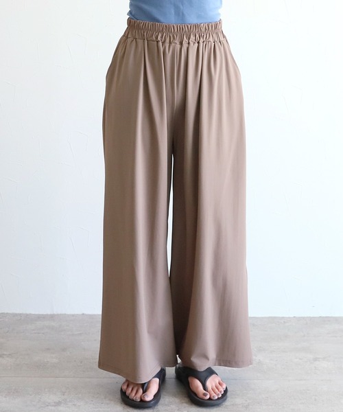 reca(レカ)の「UVカット ラッシュガード ワイドパンツ(ラッシュガード・レディース・ブラック/モカ・L/M)」の16枚目の写真