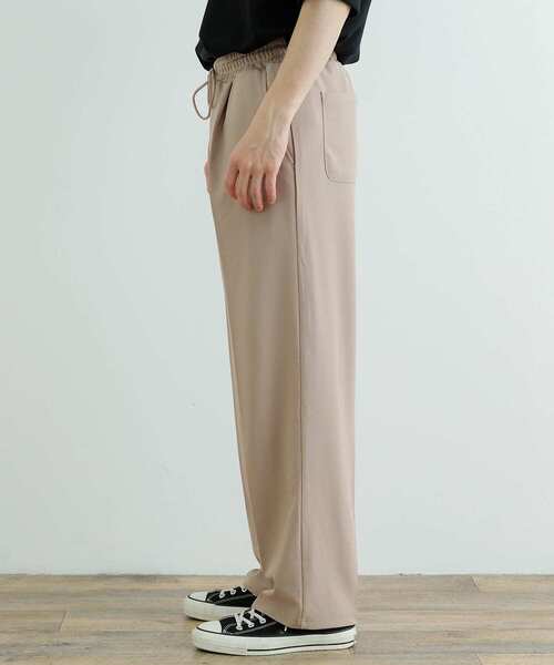 ITEMS URBANRESEARCH(アイテムズ アーバンリサーチ)の「Wフェイスジョーゼット イージー スラックス(その他パンツ・メンズ・ベージュ/チャコールグレー/ブラック・MEDIUM/LARGE)」の17枚目の写真