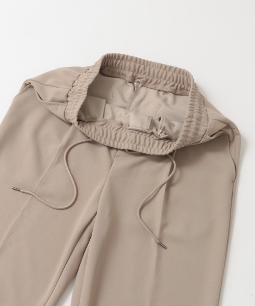 ITEMS URBANRESEARCH(アイテムズ アーバンリサーチ)の「Wフェイスジョーゼット イージー スラックス(その他パンツ・メンズ・ベージュ/チャコールグレー/ブラック・MEDIUM/LARGE)」の5枚目の写真