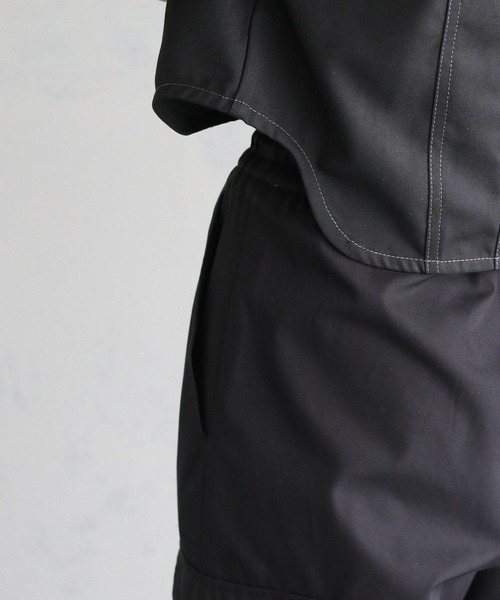 &g'aime(アンジェム)の「【&g’aime】ビスチェステッチショートブラウス(シャツ/ブラウス・レディース・ブラック/チャコールグレー・FREE)」の10枚目の写真