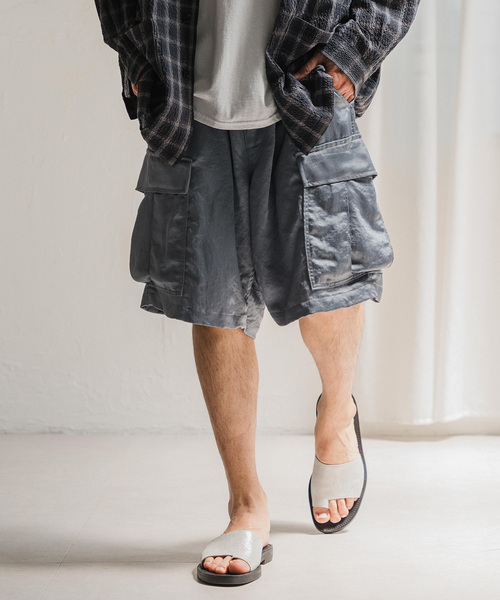 EDIFICE（エディフィス）の「サテン カーゴショーツ（カーゴパンツ・メンズ・サックスブルー/ブラック・LARGE/MEDIUM）」の5枚目の写真