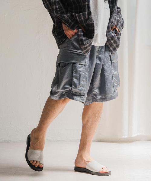 EDIFICE（エディフィス）の「サテン カーゴショーツ（カーゴパンツ・メンズ・サックスブルー/ブラック・LARGE/MEDIUM）」の7枚目の写真