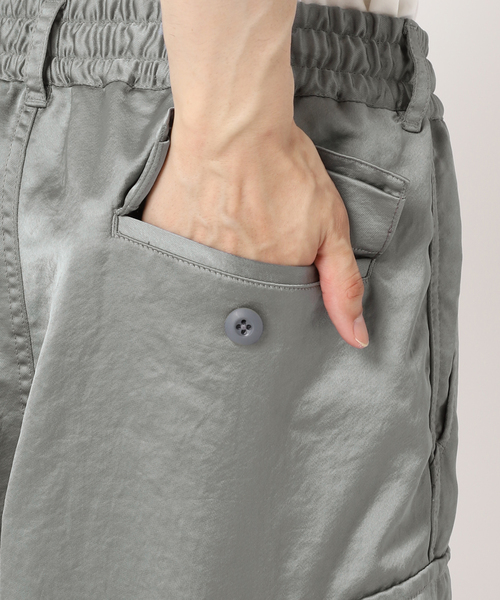 EDIFICE（エディフィス）の「サテン カーゴショーツ（カーゴパンツ・メンズ・サックスブルー/ブラック・LARGE/MEDIUM）」の16枚目の写真