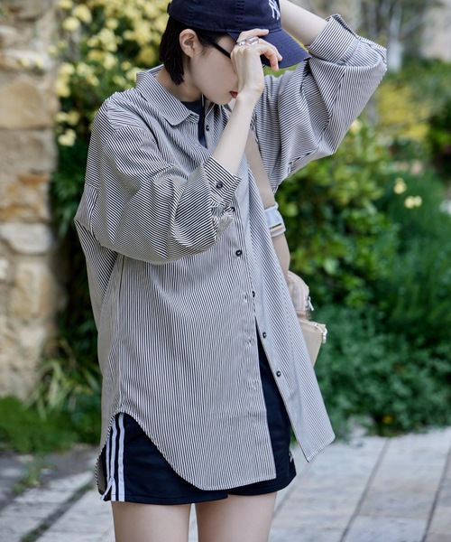 etoll.(エトル)の「オーバーシャツラッシュガード UVカット 夏服(ラッシュガード・レディース・ホワイト/ネイビー系/サックスブルー系/ブラック/イエロー/イエロー系/ブルー/マルチ・M)」の20枚目の写真