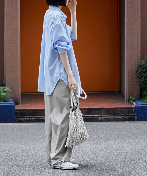 etoll.(エトル)の「オーバーシャツラッシュガード UVカット 夏服(ラッシュガード・レディース・ホワイト/ネイビー系/サックスブルー系/ブラック/イエロー/イエロー系/ブルー/マルチ・M)」の10枚目の写真