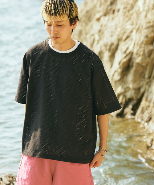 JOURNAL STANDARD relume(ジャーナルスタンダード レリューム)の「RASHELL LACE SQUARE P/O(Tシャツ/カットソー・メンズ・ライトグレー/ライトホワイト/ブラック・MEDIUM/LARGE)」の1枚目の写真