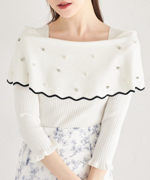 tocco closet(トッコ クローゼット)の「パールビジュー付き配色オフショルニットプルオーバー(ニット/セーター・レディース・ブラック/ネイビー/オフホワイト・M)」の2枚目の写真