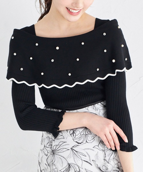 tocco closet(トッコ クローゼット)の「パールビジュー付き配色オフショルニットプルオーバー(ニット/セーター・レディース・ブラック/ネイビー/オフホワイト・M)」の1枚目の写真