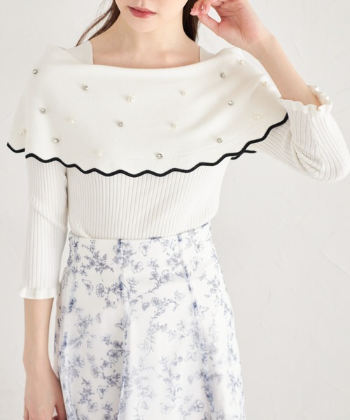 tocco closet(トッコ クローゼット)の「パールビジュー付き配色オフショルニットプルオーバー(ニット/セーター・レディース・ブラック/ネイビー/オフホワイト・M)」の6枚目の写真