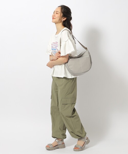 SHOO・LA・RUE(シューラルー)の「◆ハーフムーンショルダーバッグ(ショルダーバッグ・レディース・ブラック/グレー/アイボリー・00)」の10枚目の写真
