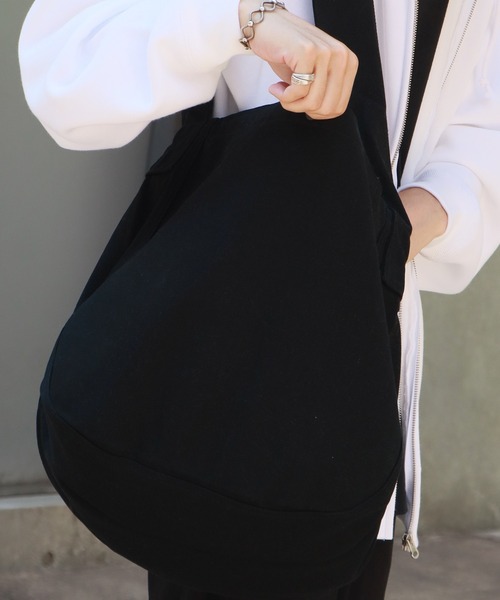 United Athle（ユナイテッドアスレ）の「【UNITED ATHLE】ヘヴィー キャンバス ニュースペーパーバッグ メッセンジャーバッグ 2026年春夏（ショルダーバッグ・メンズ・ナチュラル/ブラック・FREE）」の13枚目の写真