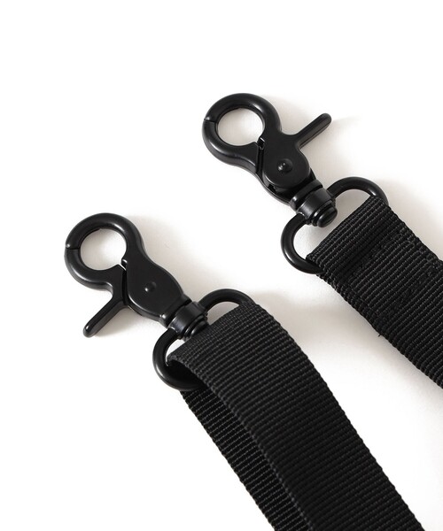 SML(エスエムエル)の「SML / 別注 HELMET BAG(ショルダーバッグ・メンズ・ベージュ/ネイビー/ピンク/ブラック/オリーブ・ONE SIZE)」の9枚目の写真