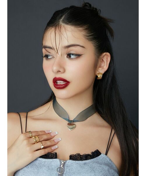 EVRIS（エヴリス）の「HEART CHOKERネックレス（ネックレス・レディース・ブルー/ブラック・FREE）」の11枚目の写真