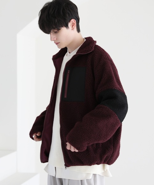 ETELIO（エテリオ）の「【23AW】ビッグシルエットシープボア袖ラインスタンドネックジャケット（その他アウター・メンズ・ブラック/ワイン/グレー系/モカ・L/M/S）」の4枚目の写真