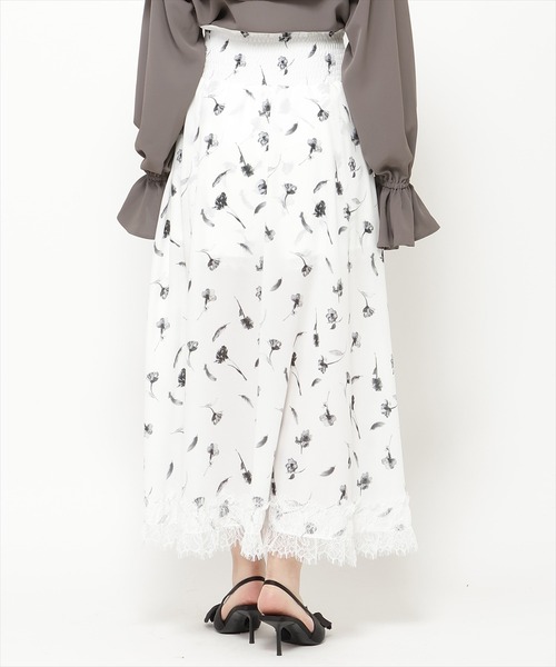 REDYAZEL（レディアゼル）の「フェザープリントスリットスカショートパン（スカート・レディース・ブルー/オフホワイト/ブラック・FREE）」の11枚目の写真