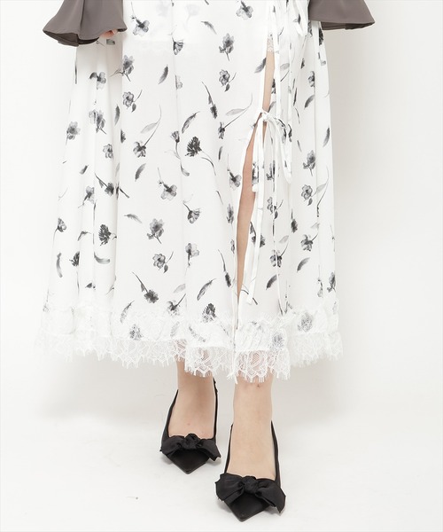 REDYAZEL（レディアゼル）の「フェザープリントスリットスカショートパン（スカート・レディース・ブルー/オフホワイト/ブラック・FREE）」の14枚目の写真