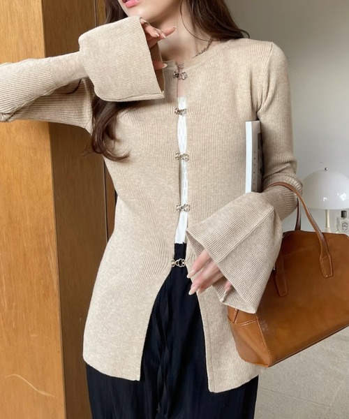 Ada.(エイダ)の「ホック開き フレアスリーブ カーディガン ニット トップス(カーディガン/ボレロ・レディース・グリーン/ベージュ/ブラック/アイボリー・FREE)」の20枚目の写真