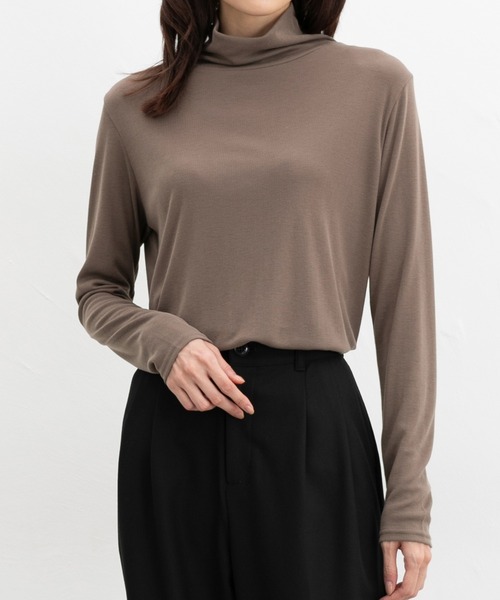 Honeys（ハニーズ）の「ハイネックＴシャツ（Tシャツ/カットソー・レディース・パープル/ブラック/ブラウン/ベージュ/アイボリー/ボルドー・LL/S/M/L）」の3枚目の写真