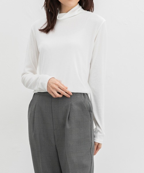 Honeys（ハニーズ）の「ハイネックＴシャツ（Tシャツ/カットソー・レディース・パープル/ブラック/ブラウン/ベージュ/アイボリー/ボルドー・LL/S/M/L）」の8枚目の写真