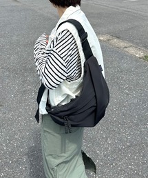 CRB（シーアールビー）の「ジップ配色ボディバッグ（ボディバッグ/ウエストポーチ）」